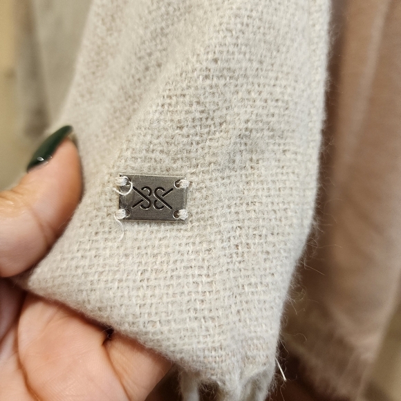 SOIA & KIO Color Block Fringe Poncho - Picture 5 of 10